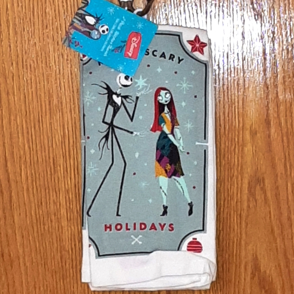 The Nightmare Before Christmas Holiday Kitchen Towels NWT